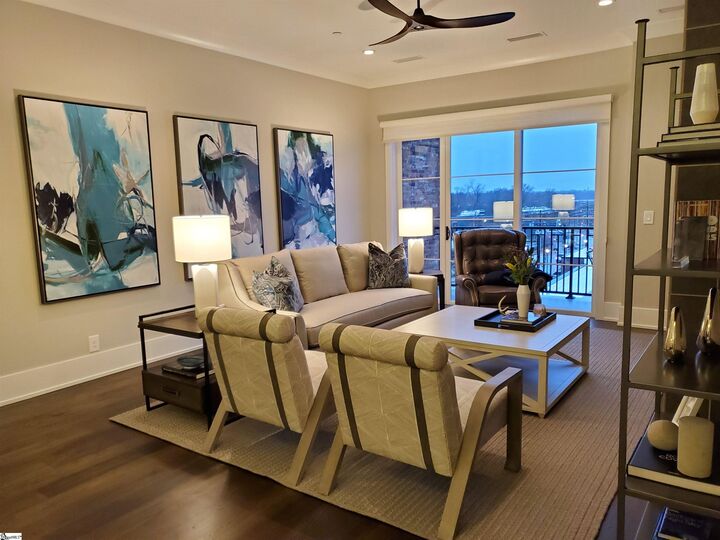 Property Photo:  110 N Markley Street Unit 304  SC 29601 