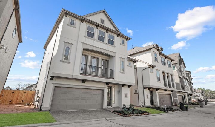 Property Photo:  10609 Centre Green Way  TX 77043 