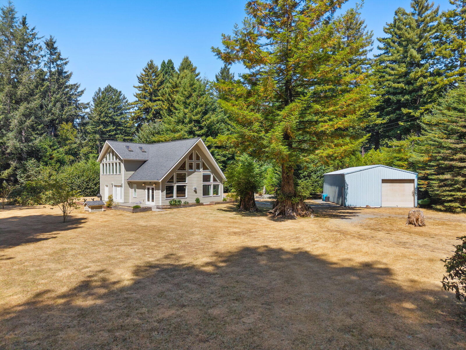 Property Photo:  140 Red Robin Place  CA 95531 
