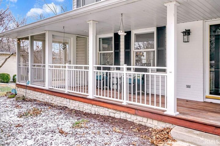 Property Photo:  2908 S Kings Court  IN 47401 