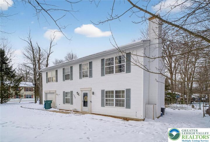 Property Photo:  6318 Ventnor Drive  PA 18466 
