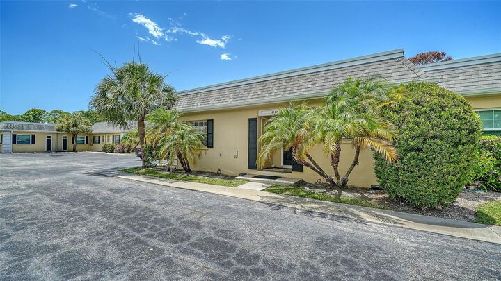 Property Photo: 2425 Aspinwall Street 2425 FL 34237