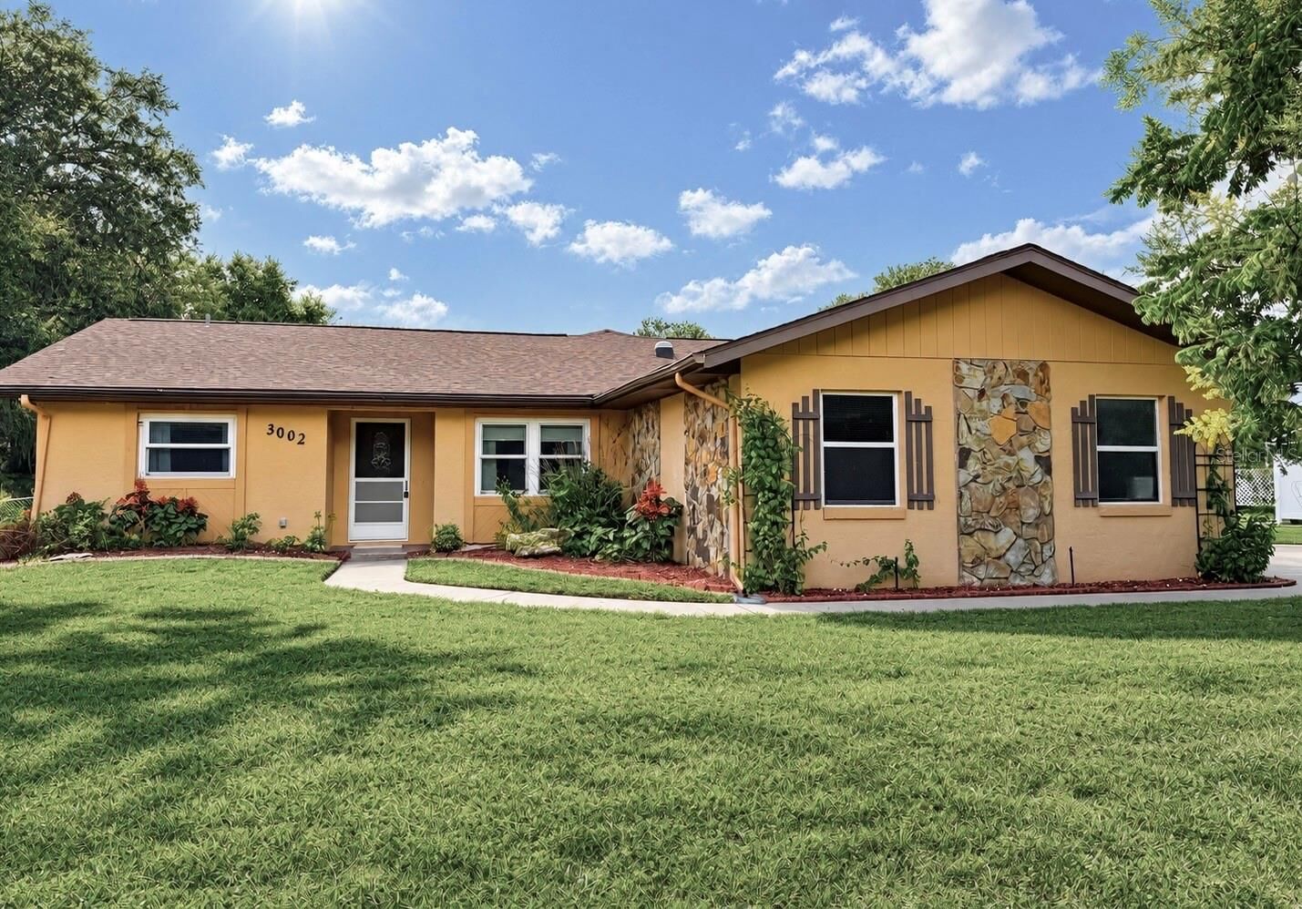 Property Photo:  3002 S Rose Avenue  FL 34450 