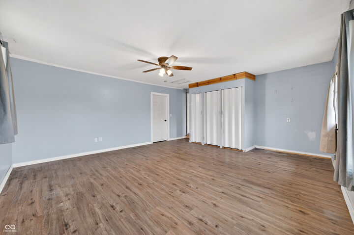 Property Photo: 8220 N Greenacres Road IN 47273