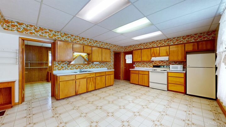 Property Photo:  708 Calumet Street  MI 49945 