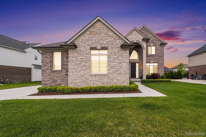 Property Photo:  54615 Deadwood Lane  MI 48316 2327 