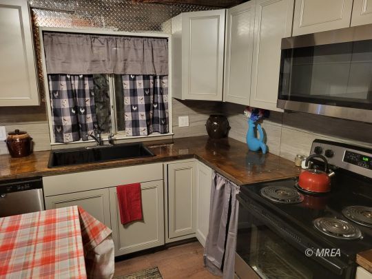 Property Photo:  525 W Cottonwood  NV 89040 