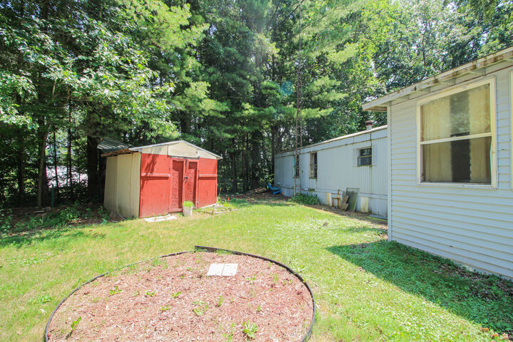 Property Photo:  11457 Circle Drive  MI 49087 