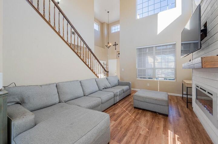 Property Photo:  1725 Great Island Street  CA 93906 