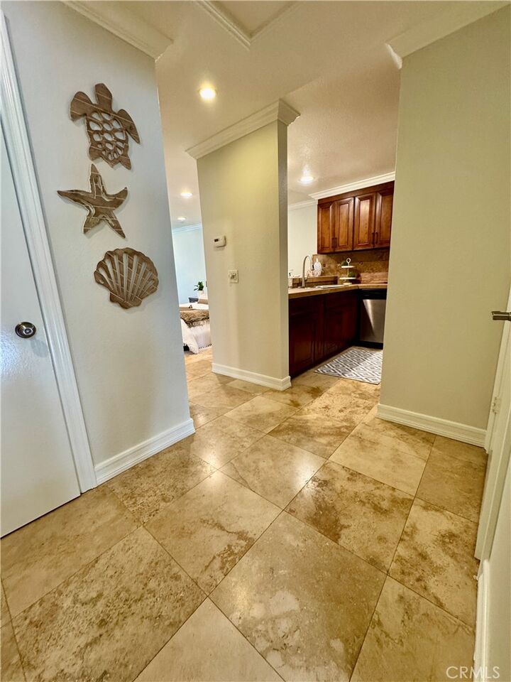 Property Photo:  5104 Marina Pacifica Drive S  CA 90803 