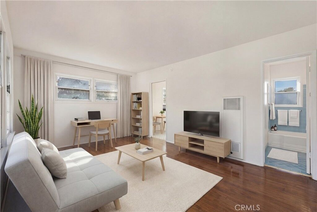 Property Photo:  1126 Chelsea Avenue B  CA 90403 