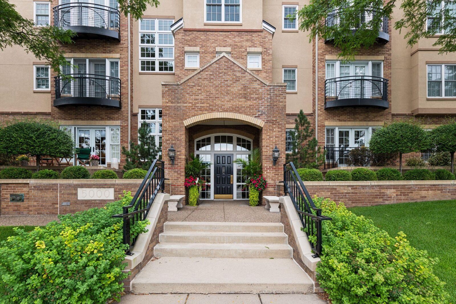 Property Photo:  5000 Halifax Avenue S 107  MN 55424 
