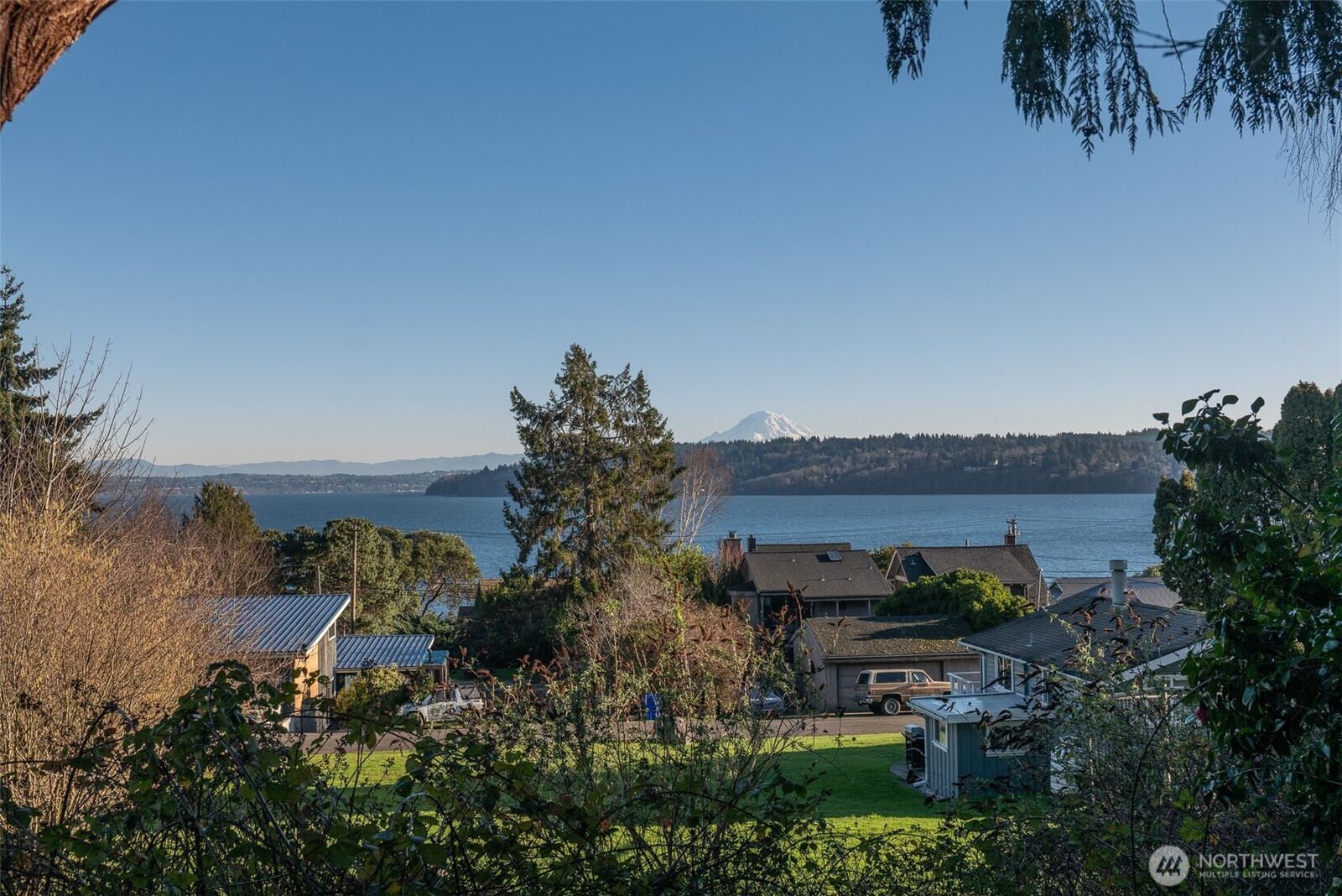 Property Photo: 20410 81st Avenue SW WA 98070