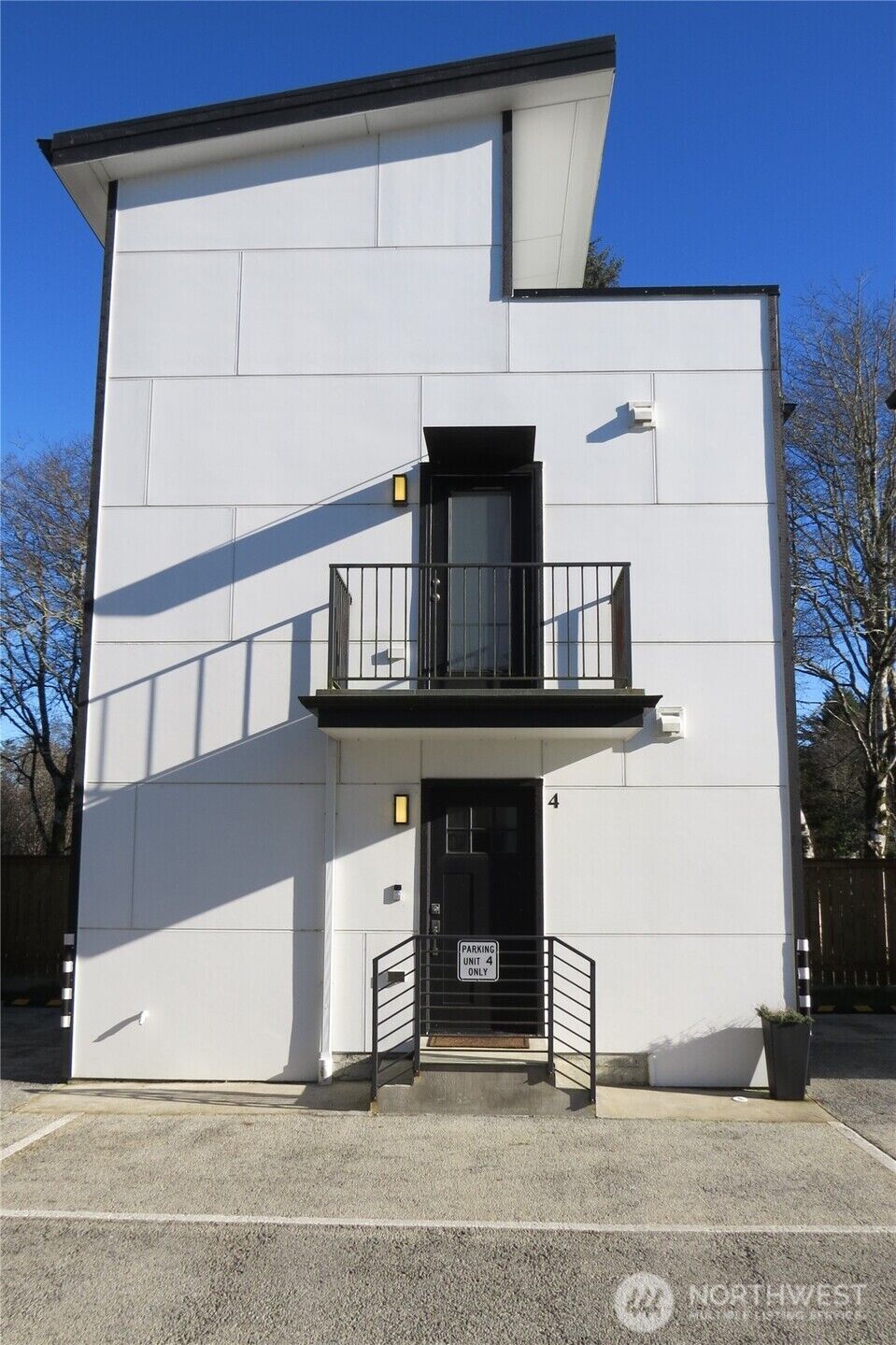 Property Photo:  890  Magellan Avenue NE 4  WA 98569 