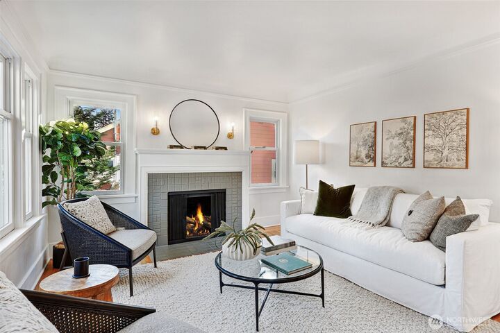 Property Photo:  6727  6th Avenue NW  WA 98117 