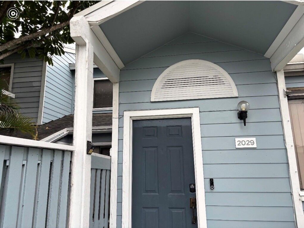 Property Photo:  2029 Winners Circle 2029  FL 33068 