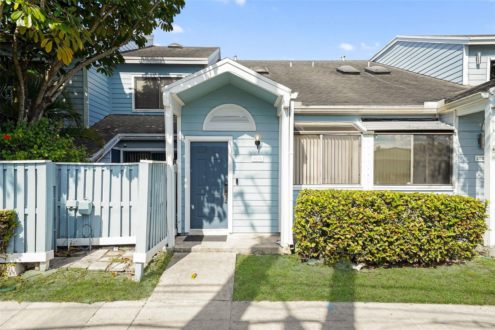 Property Photo:  2029 Winners Circle 2029  FL 33068 