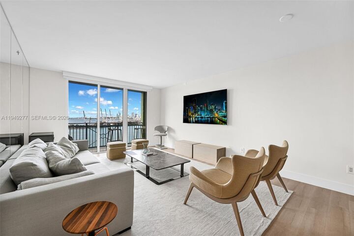 Property Photo:  90 Alton Rd 1908  FL 33139 