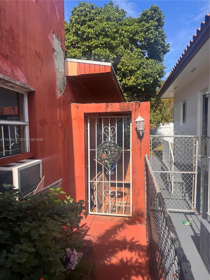 Property Photo: 2929 SW 5th St FL 33135