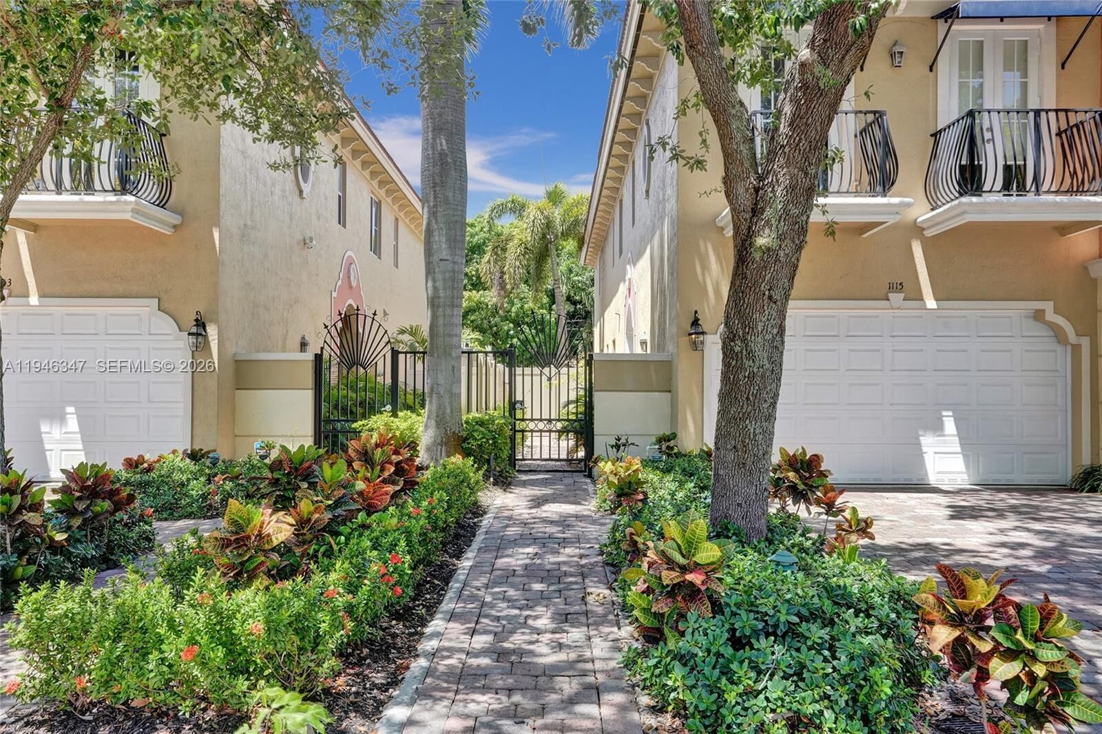 Property Photo: 1115 NE 14th Ave FL 33304
