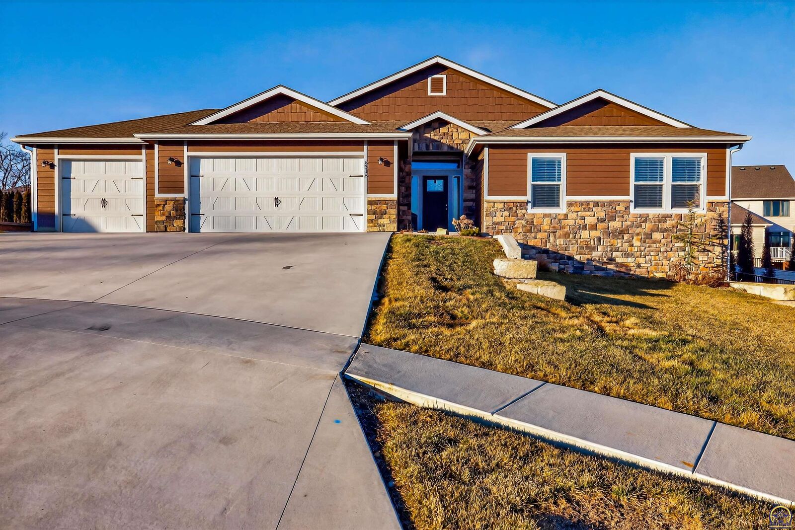 Property Photo: 6318 SW 44th Ct KS 66610