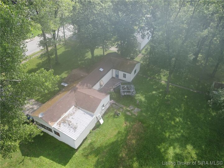 Property Photo:  1524 Waverly Road  IN 47130 