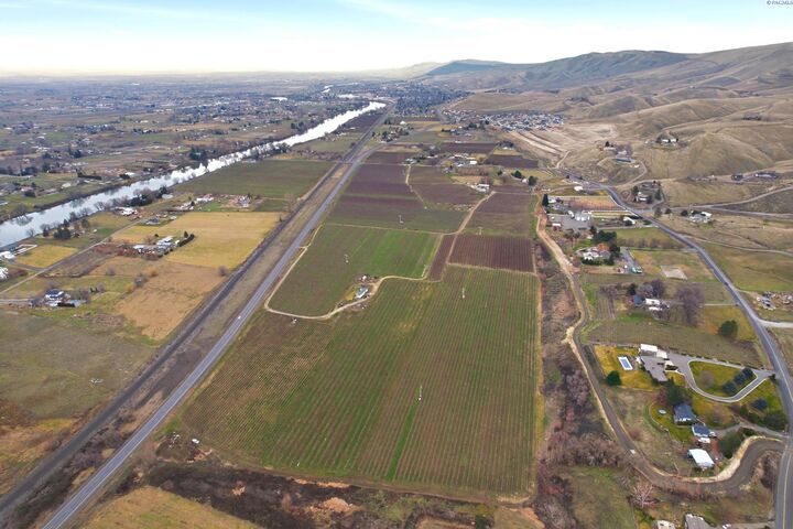 Property Photo:  Nka Richards Rd.  WA 99350 