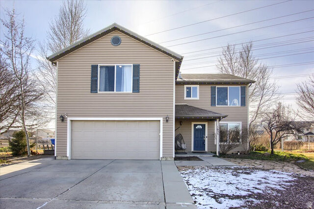 Property Photo:  1635 W 700 S  UT 84043 