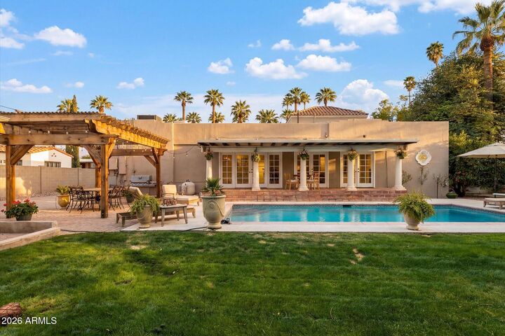 Property Photo:  118 E Palm Lane  AZ 85004 