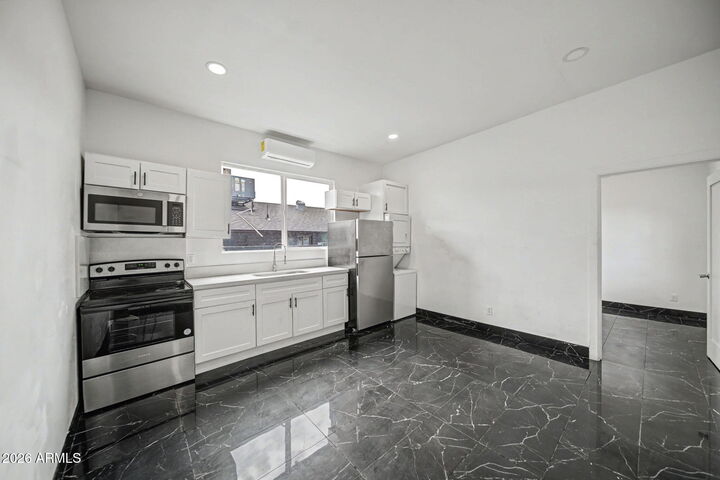 Property Photo: 4020 S 15th Street AZ 85040