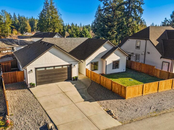 Property Photo: 510 Jordan Way BC V0N 1V5