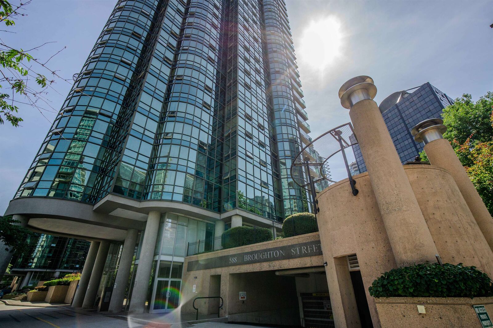 Property Photo:  588 Broughton Street 302  BC V6G 3E3 