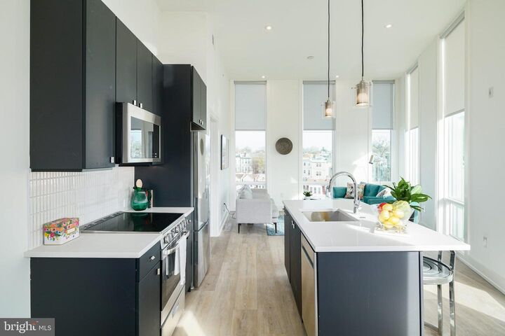 Property Photo: 5013 Springfield Avenue 403 PA 19143