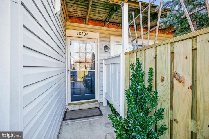 Property Photo:  18206 Rolling Meadow Way 182  MD 20832 