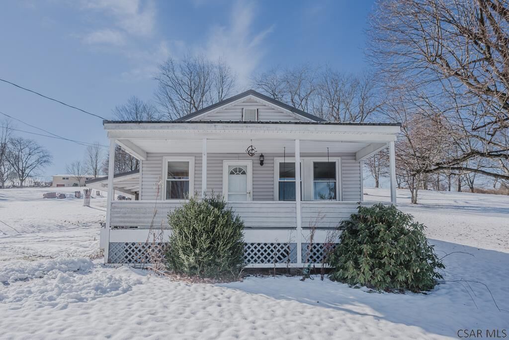 Property Photo:  133 Susanna Court  PA 15905 