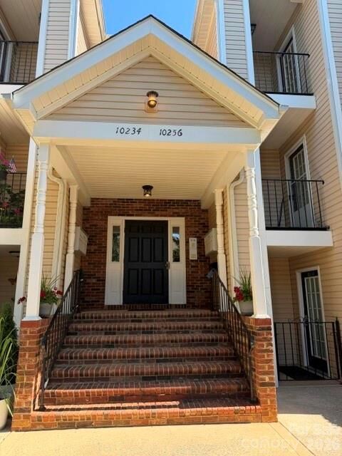 Property Photo: 10244 Rose Meadow Lane NC 28277