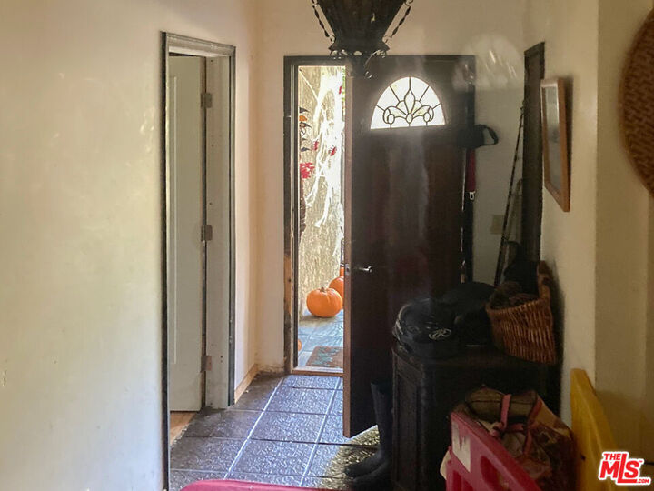 Property Photo: 25614 Timpangos Dr CA 91302