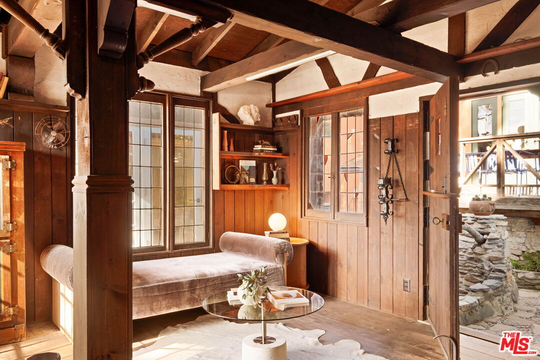 Property Photo: 2076 Watson St CA 91201