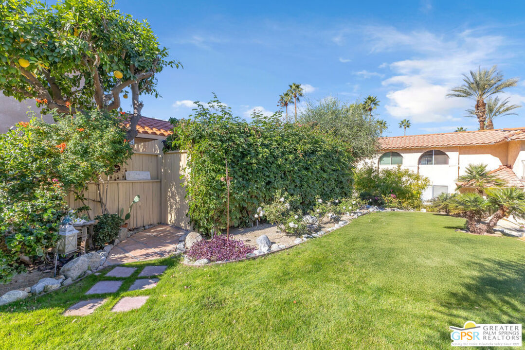 Property Photo:  72738 Tony Trabert Ln  CA 92260 