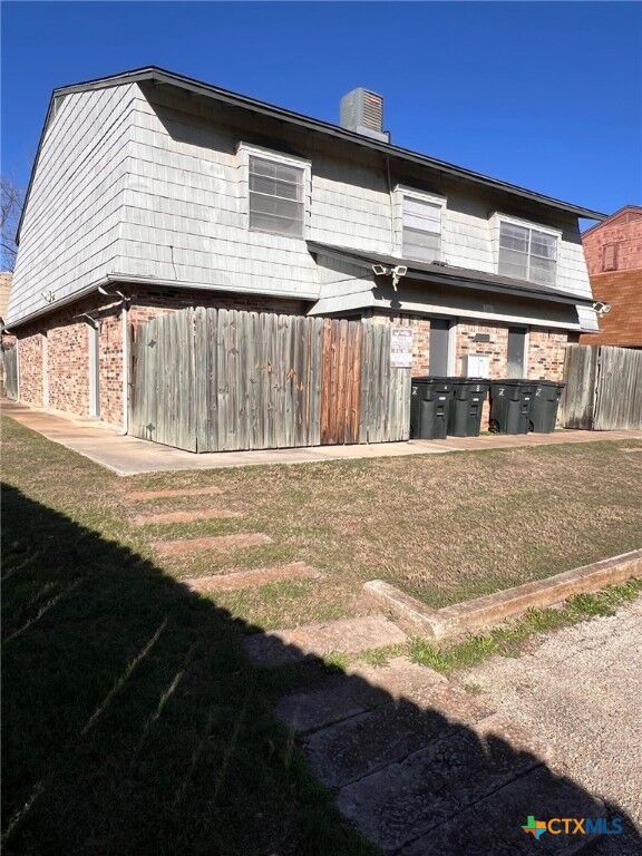 Property Photo:  1303 Wales Drive  TX 76549 