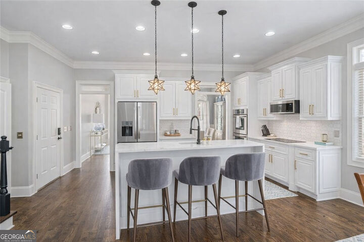 Property Photo:  1525 Camden Cove Drive  GA 30040 