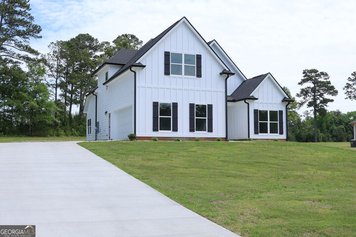 Property Photo:  716 Riverside Estates  AL 36863 