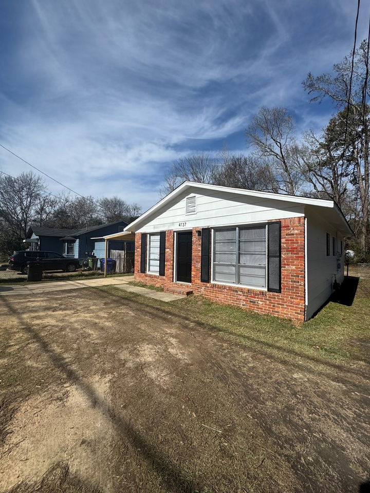 Property Photo: 4135 Forrest Road GA 31907