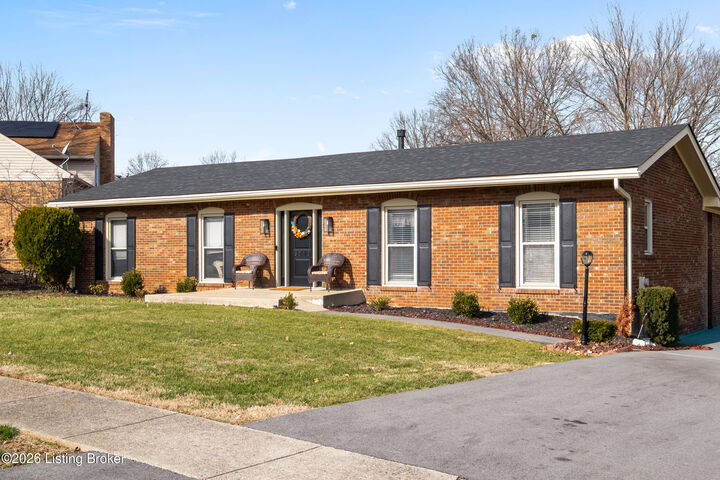 Property Photo:  3212 Summerfield Dr  KY 40220 