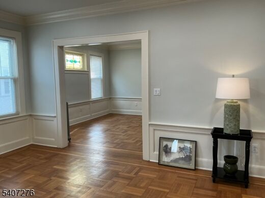 Property Photo:  176 Weequahic Ave 1  NJ 07112 