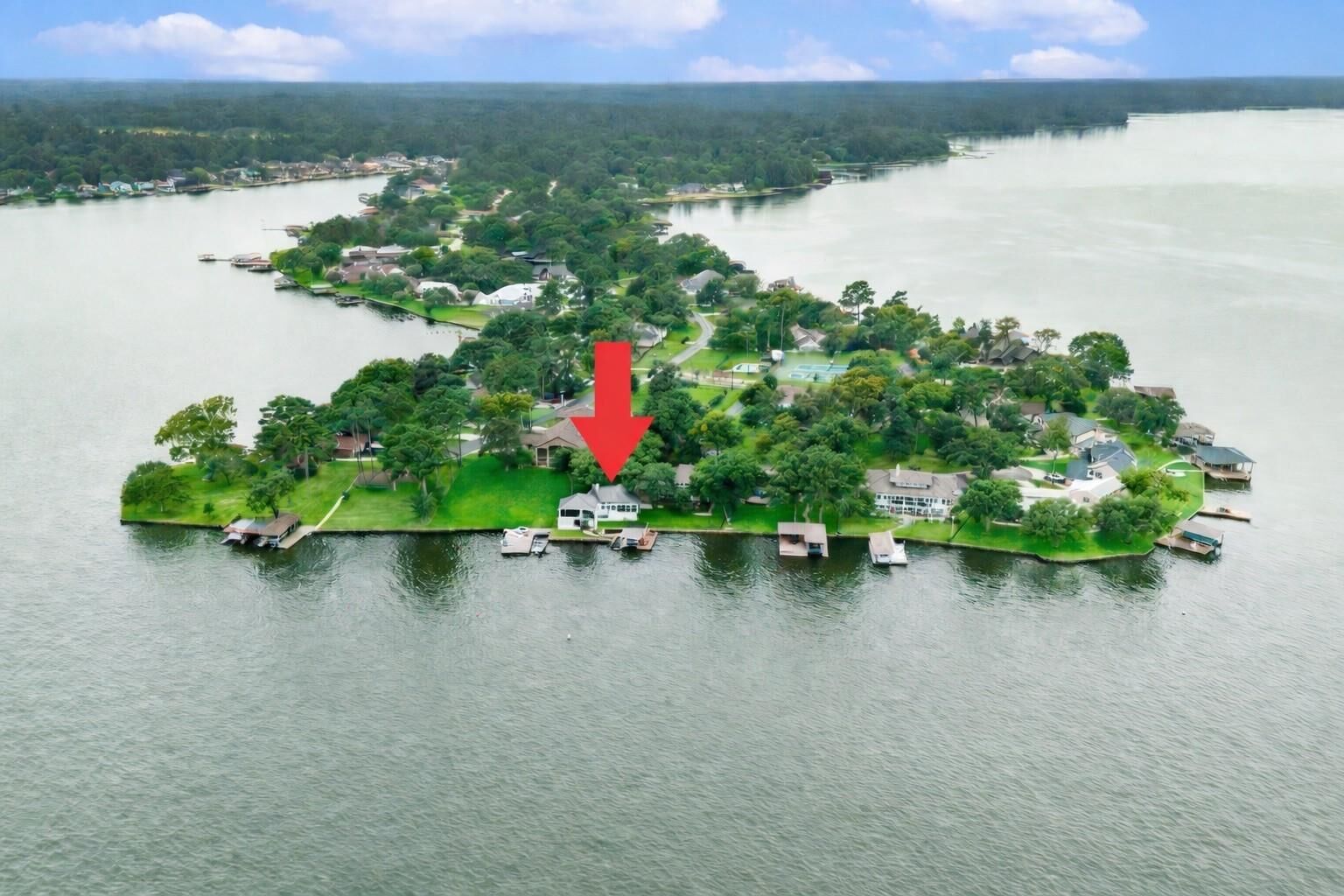 Property Photo: 16314 Hunters Circle TX 77356