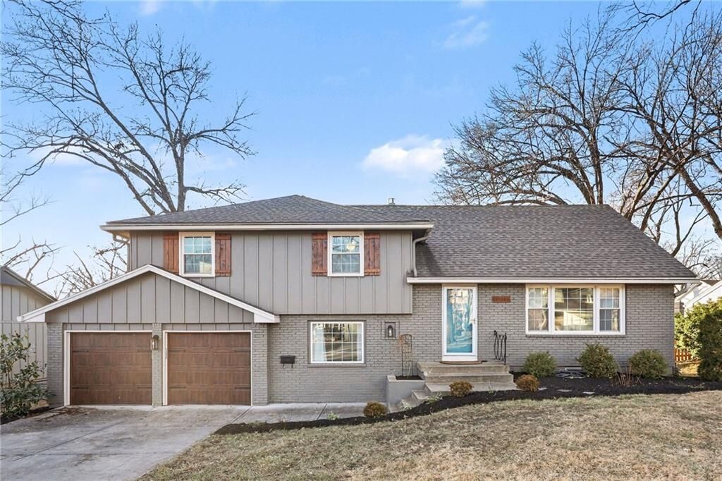 Property Photo:  10006 Cedar Street  KS 66207 