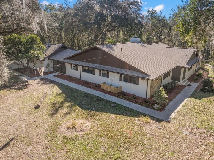 Property Photo:  5432 Neff Lake Road  FL 34601 