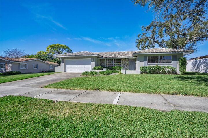 Property Photo:  12045 68th Terrace  FL 33772 