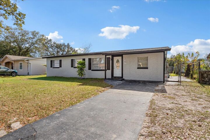Property Photo:  4781 Piedmont Court  FL 32811 